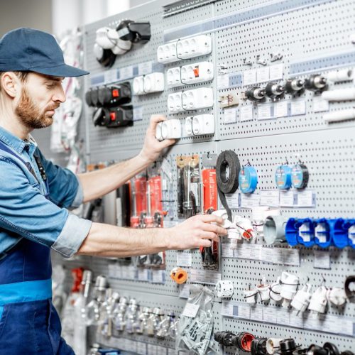 elecrician-choosing-electrical-goods-in-the-shop-3-e1651010389347.jpg