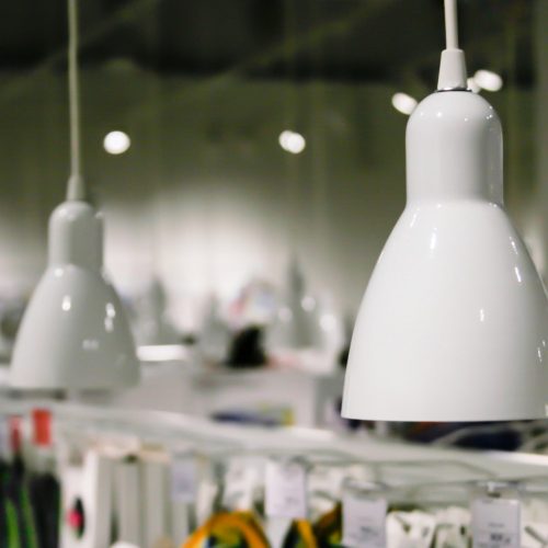 white-lamps-are-hanging-in-the-accessories-store--e1650831036913.jpg